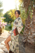 Load image into Gallery viewer, 00-CHASTITY-mix palm ivory
