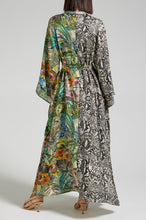 Load image into Gallery viewer, 0001-Kandela-Giungla - kimono dress
